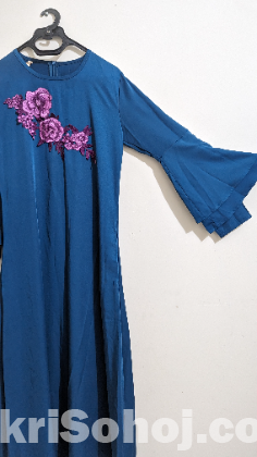Used Full Sleeve Gown